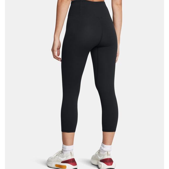 NWT Under Armour UA Motion Women's Capris in Black size Small - Picture 2 of 10